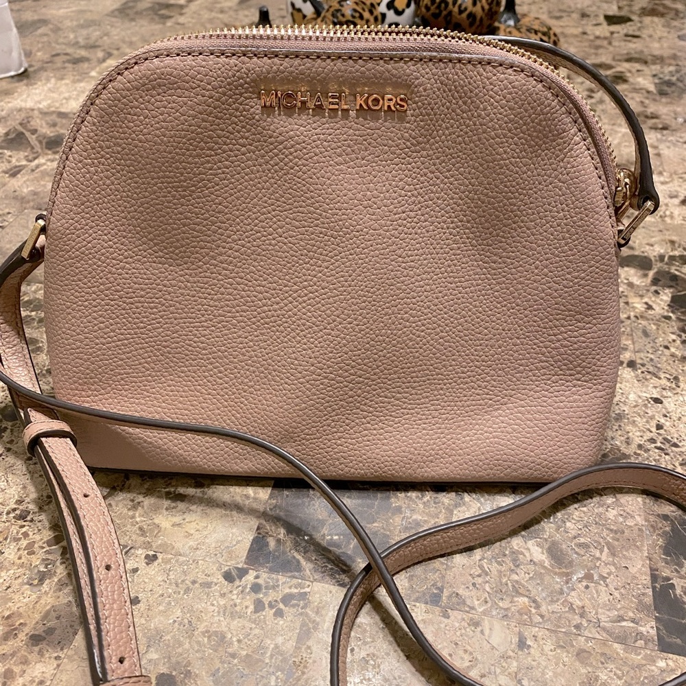 Michael Kors NWT Adele MD Dome Crossbody